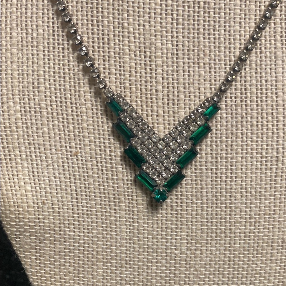 Vintage Rhinestone Silver and Green Necklace